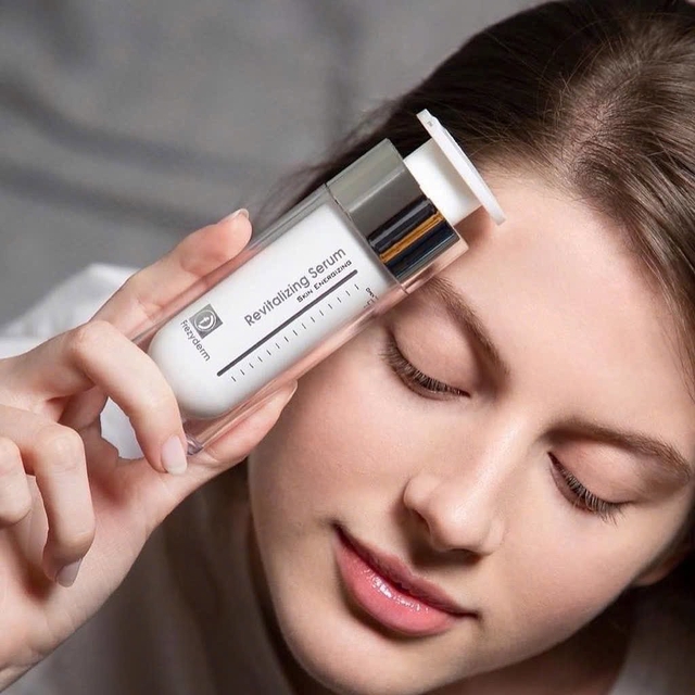 +4 serum chống lão hóa có lượt bán top đầu vì hiệu quả ‘trẻ hóa’ bất ngờ - Ảnh 3.