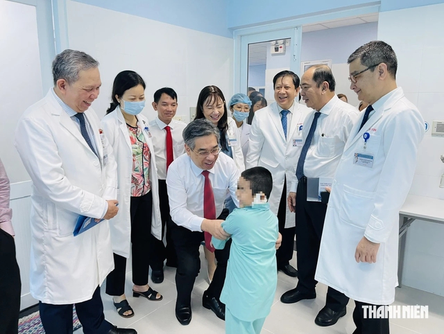 TP.HCM tận dụng trụ sở dôi dư, mở thêm không gian phát triển y tế chuyên sâu- Ảnh 1.
