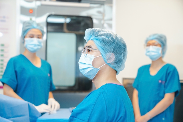 B&aacute;c sĩ sản khoa: Khi n&agrave;o th&igrave; xảy ra t&igrave;nh huống sinh đ&ocirc;i kh&aacute;c cha? - Ảnh 3.