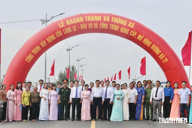 TP.HCM khánh thành cầu hơn 207 tỉ, mở trục giao thông mới về Tây Ninh - Ảnh 1.