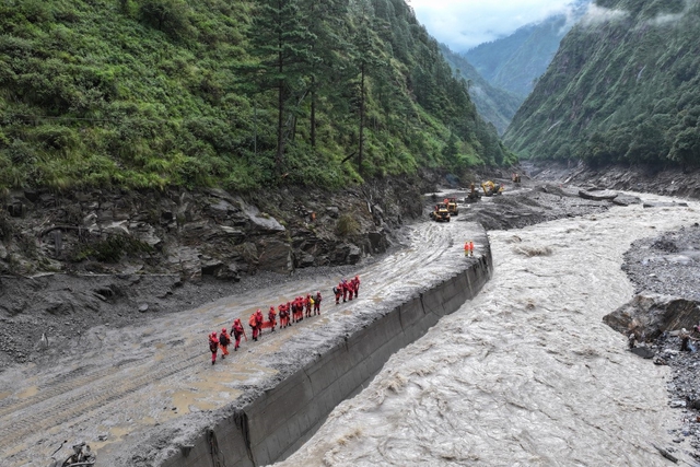Nepal ph&aacute;t cảnh b&aacute;o sau tin đập vỡ ở T&acirc;y Tạng, số người chết tăng- Ảnh 2.