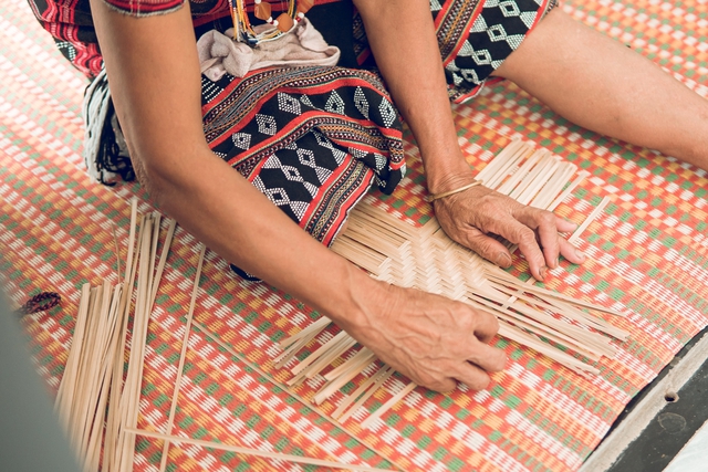 Người trẻ phố thị giữ hồn đại ng&agrave;n: Tinh thần Cơ Tu-Gether trong 'ng&ocirc;i nh&agrave; số'- Ảnh 7.
