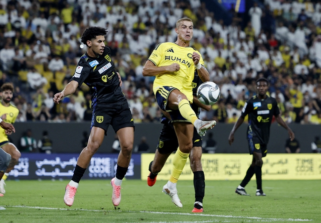 Ronaldo nói gì khi bị tố ‘cướp’ bàn thắng của đồng đội để phá kỷ lục?- Ảnh 1.