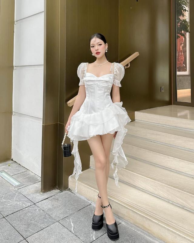 Gu thời trang cá tính bởi chi tiết tua rua - Ảnh 1.