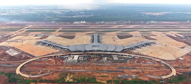 Thị trường lao động 'chuyển làn'- Ảnh 2.