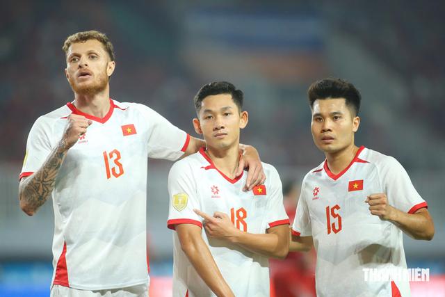 Đội tuyển Việt Nam thể hiện đẳng cấp - Ảnh 1.
