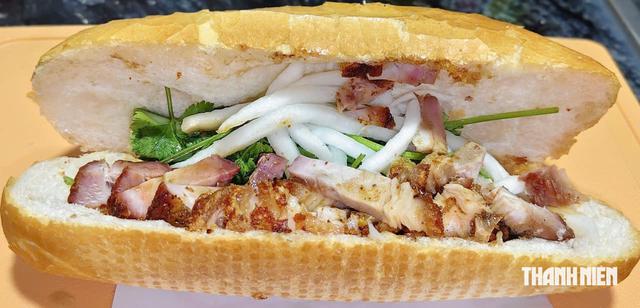 Bánh mì xuất hiện trong 'Spider-Man: Brand New Day' khiến khán giả Việt thích thú- Ảnh 2.