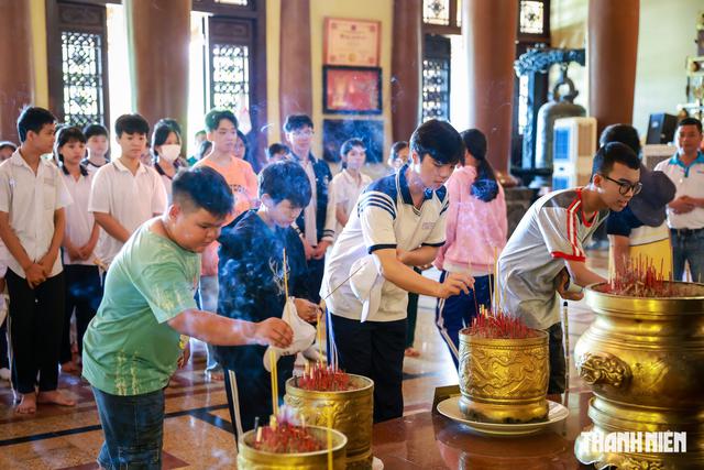 Năm sau, tụi con mong được đi tiếp vui như thế này- Ảnh 2.