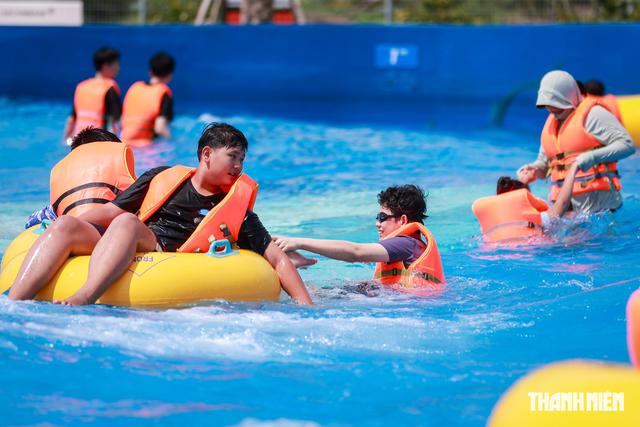 Năm sau, tụi con mong được đi tiếp vui như thế này- Ảnh 4.