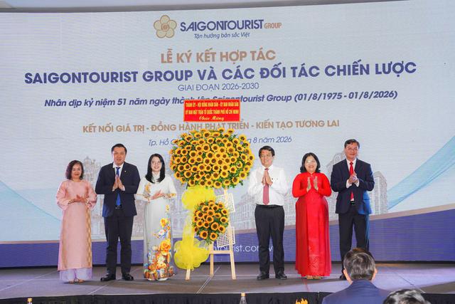 Saigontourist Group hợp t&aacute;c với Vietnam Airlines, Becamex Group, IPPG ph&aacute;t triển hệ sinh th&aacute;i du lịch- Ảnh 1.