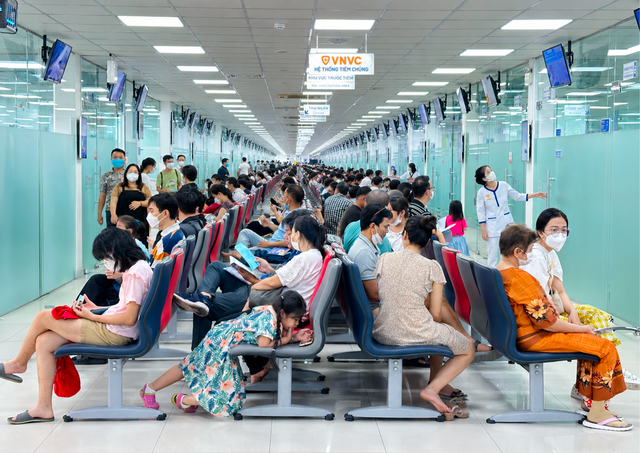 TP.HCM phát triển 3 trụ cột y tế xứng đáng đầu tàu cả nước - Ảnh 1.