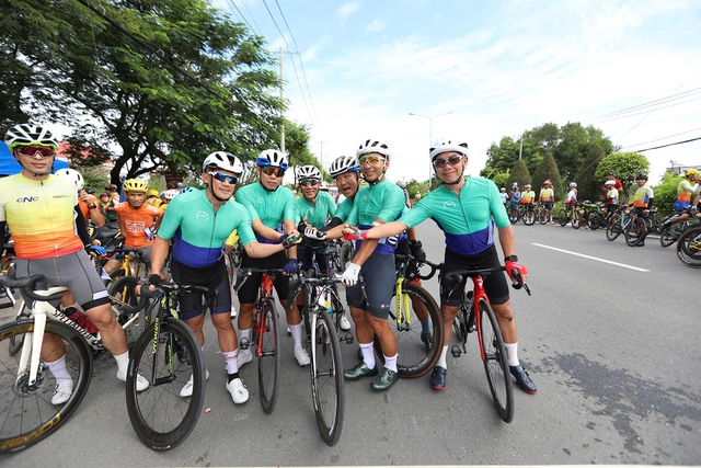 Sôi động Ngày hội xe đạp Saigontourist Group vì cộng đồng - Ảnh 9.