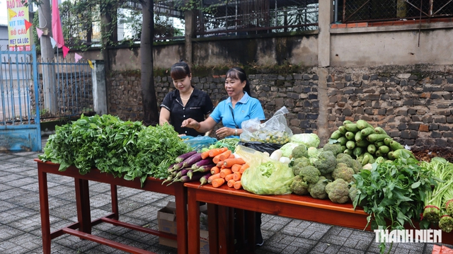 Chuyện tử tế: 10 năm 'gian hàng 0 đồng' hỗ trợ người khó khăn ở Đồng Nai- Ảnh 1.