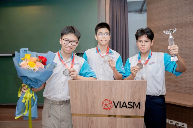 Học sinh Trường Phổ thông Năng khiếu làm tiện ích học tiếng Anh ngay khi lướt web - Ảnh 9.