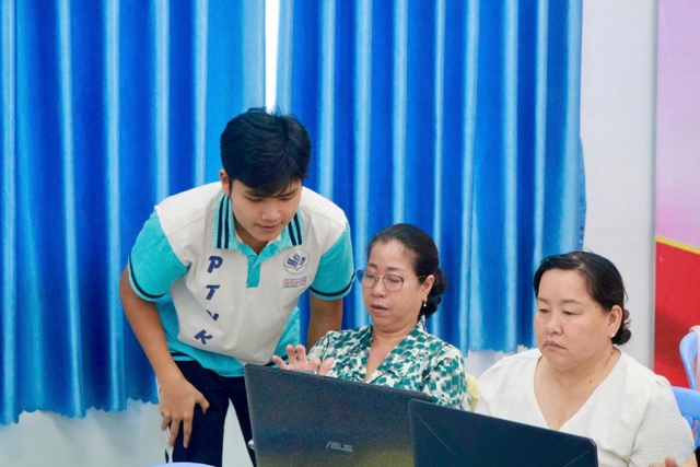 Học sinh Trường Phổ thông Năng khiếu làm tiện ích học tiếng Anh ngay khi lướt web - Ảnh 10.