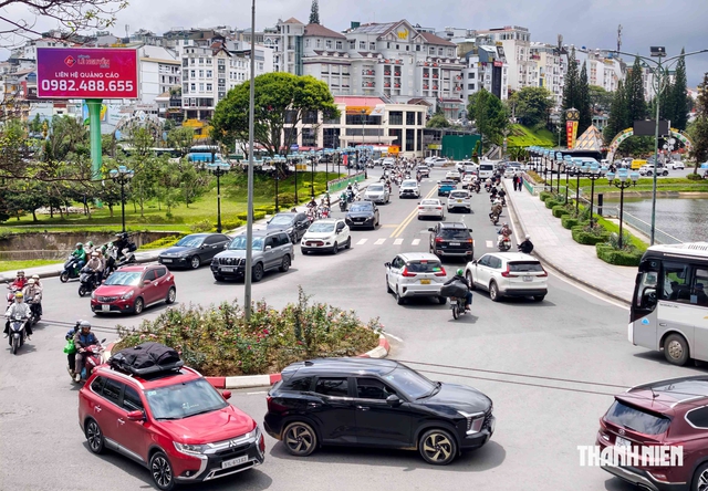 Đ&agrave; Lạt thong thả, kh&ocirc;ng đ&ocirc;ng như tưởng tượng - Ảnh 2.