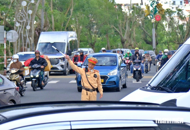 Đ&agrave; Lạt thong thả, kh&ocirc;ng đ&ocirc;ng như tưởng tượng - Ảnh 6.