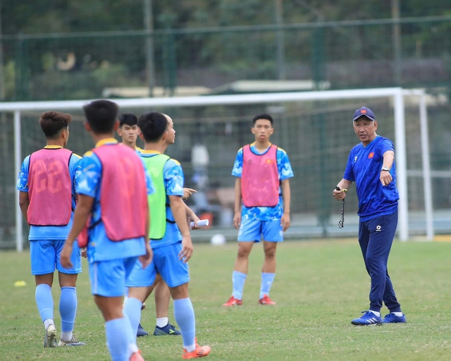 Trọng tài vừa thổi chung kết Thái Lan thua Việt Nam điều hành vòng loại U.20 châu Á ở Phú Thọ- Ảnh 1.