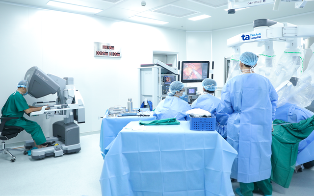 ‘Vũ trụ’ robot phẫu thuật & các siêu máy Tâm Anh - chuẩn mực y khoa mới - Ảnh 2.
