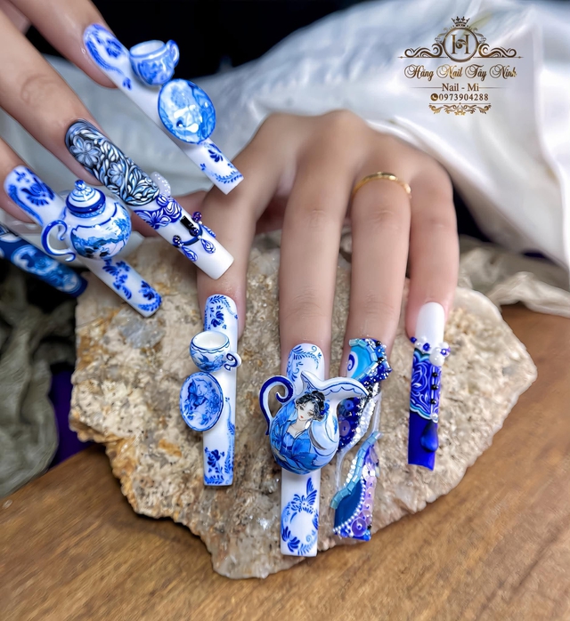 Bộ móng mất 7 tiếng hoàn thiện của nữ thợ nail từng bán quần áo ngoài chợ - Ảnh 1.