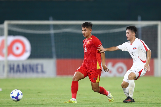 HLV Ikeuchi xin lỗi vì thua Triều Tiên, nói lời gan ruột: 'U.20 Việt Nam còn cơ hội…’- Ảnh 1.