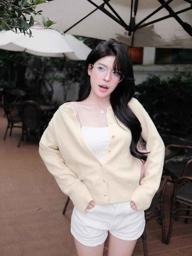 Nhẹ nhàng ngày chuyển mùa cùng áo cardigan - Ảnh 4.