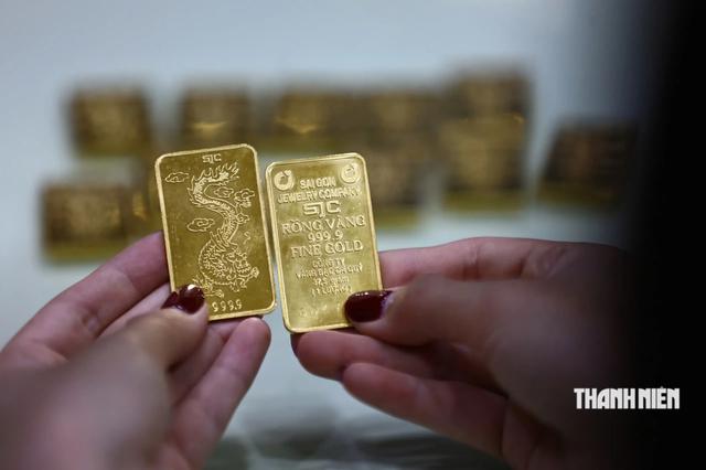 Giá vàng hôm nay 4.8.2026: Tiếp tục trượt giảm- Ảnh 1.