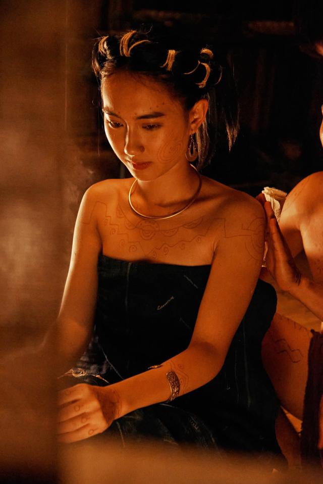 Nữ diễn vi&ecirc;n từ vai c&ocirc;ng ch&uacute;a phim lịch sử đến 'tiểu tam' phim giờ v&agrave;ng  - Ảnh 1.