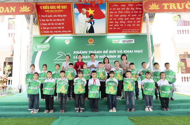 Nestl&eacute; Việt Nam tặng bể bơi cho học sinh tỉnh Bắc Ninh - Ảnh 4.
