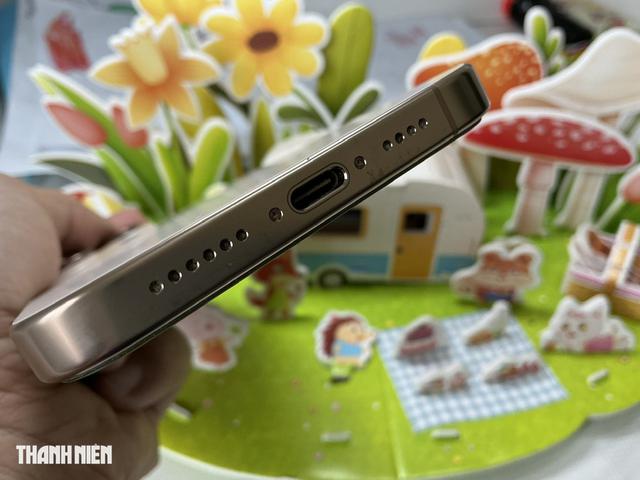 Cổng USB-C trên điện thoại: Giống bên ngoài, khác hoàn toàn bên trong- Ảnh 1.