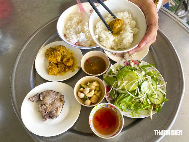 Thực hư mâm cơm 35.000 đồng gây xôn xao mạng xã hội ở Quảng Ngãi- Ảnh 4.