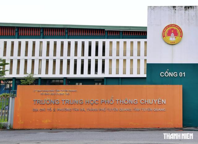 Sáng mai công bố phương án xử lý với thí sinh điểm thi THPT chuyên Tuyên Quang- Ảnh 1.