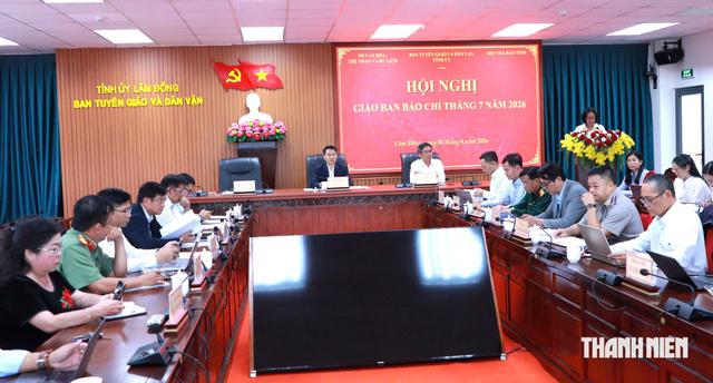 Sau sắp xếp trường lớp, Lâm Đồng giảm hơn 1.800 cán bộ, nhân viên - Ảnh 1.