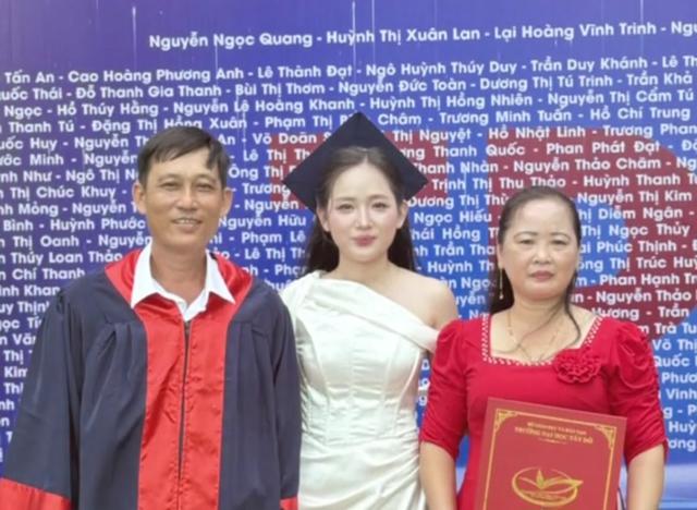  Tự hào khi được gọi 'đây là ba mẹ tôi'- Ảnh 2.