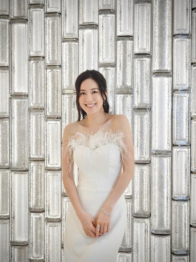 Đường Thi Vịnh nghẹn ngào kể sai lầm quá khứ, hé lộ lý do rời TVB - Ảnh 3.