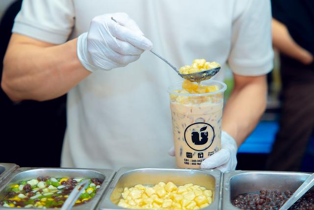 Từ qu&aacute;n tr&agrave; sữa &lsquo;nh&agrave; l&agrave;m&rsquo; đến danh hiệu qu&aacute;n qu&acirc;n đồ uống to&agrave;n quốc - Ảnh 2.
