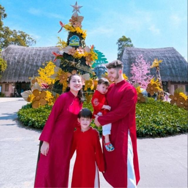 Gia đình Ba Em Bé Lai - Hành trình lan tỏa tình yêu văn hóa Việt - Ảnh 2.