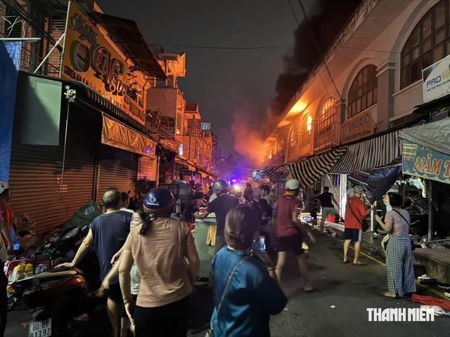 Đồng Nai: Cháy lớn chợ Biên Hòa - Ảnh 2.