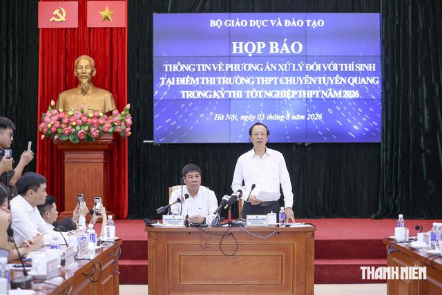 Có móc nối phụ huynh và giáo viên trong sai phạm điểm thi THPT chuyên Tuyên Quang - Ảnh 2.