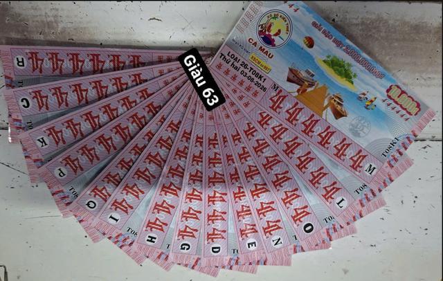 Tr&uacute;ng 14 v&eacute; d&atilde;y 444444 xổ số miền Nam, ch&agrave;ng trai miền T&acirc;y l&agrave;m điều bất ngờ - Ảnh 1.