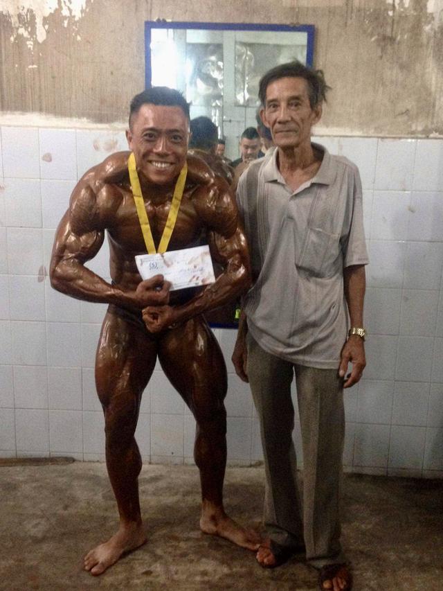 Tình cha con và bức ảnh quý giá - Ảnh 1.