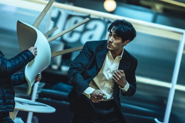H&ocirc;n nh&acirc;n k&iacute;n tiếng của t&agrave;i tử So Ji Sub v&agrave; vợ ph&aacute;t thanh vi&ecirc;n - Ảnh 1.