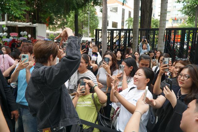 C&ocirc;ng ty đứng sau 'Anh trai say hi', 'Em xinh say hi' ch&iacute;nh thức IPO - Ảnh 2.