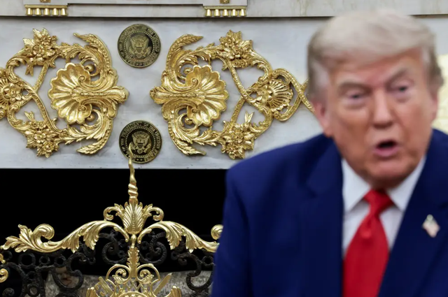 Cận cảnh Ph&ograve;ng Bầu dục to&agrave;n bằng v&agrave;ng của &ocirc;ng Trump - Ảnh 1.