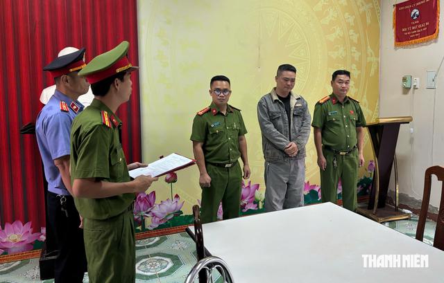 'Con voi chui lọt lỗ kim': 4 xe tải chở gần 50 tấn h&agrave;ng lậu qua bi&ecirc;n giới- Ảnh 1.