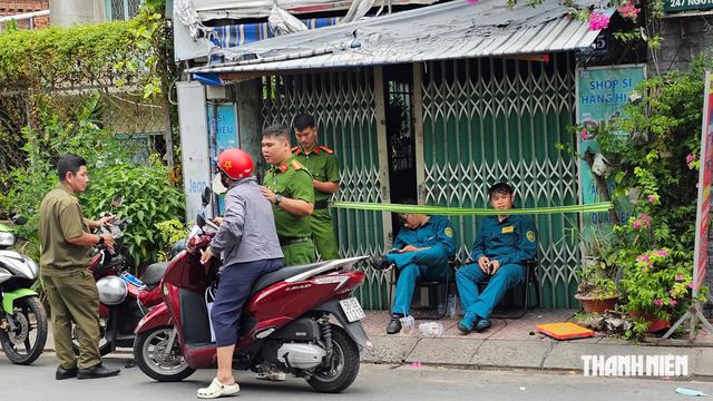 Khói ngạt khiến không ai dám lao vào cứu- Ảnh 1.