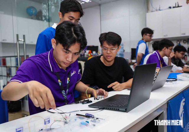 Tuyển sinh ĐH 2026: Bất ngờ những ng&agrave;nh nhiều th&iacute; sinh đăng k&yacute; - Ảnh 1.