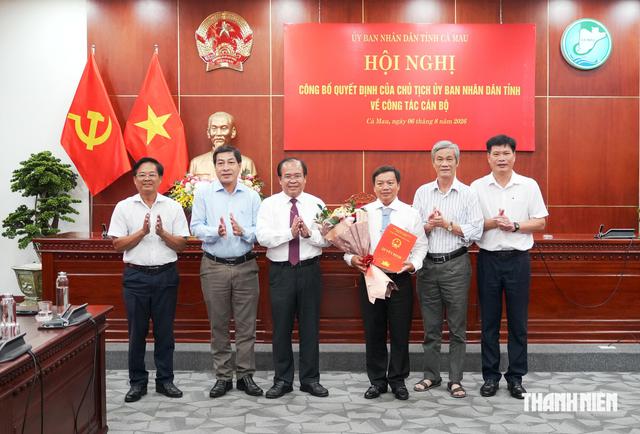 Cà Mau điều động, bổ nhiệm ba hiệu trưởng giữ chức phó giám đốc sở - Ảnh 4.