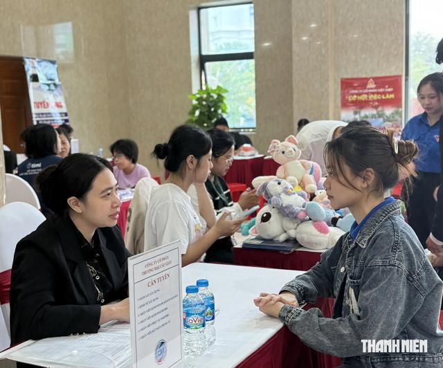 Tin tức đặc biệt tr&ecirc;n b&aacute;o in Thanh Ni&ecirc;n 7.8.2026 - Ảnh 1.