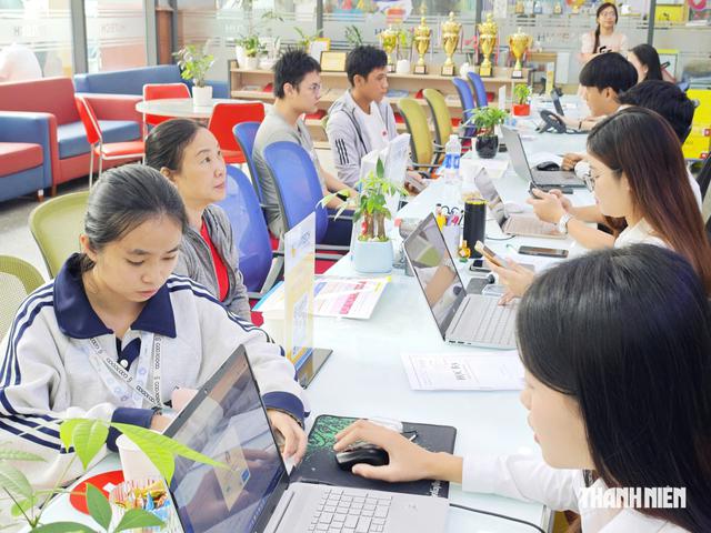 Tuyển sinh ĐH 2026: Bất ngờ những ng&agrave;nh nhiều th&iacute; sinh đăng k&yacute; - Ảnh 3.